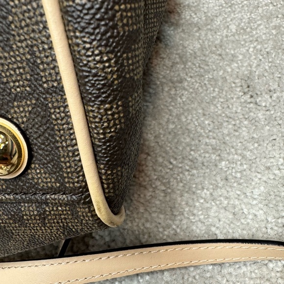 Michael Kors Speedy MK Signature Monogram Logo Satchel Bag with adjustable strap - Picture 15 of 16